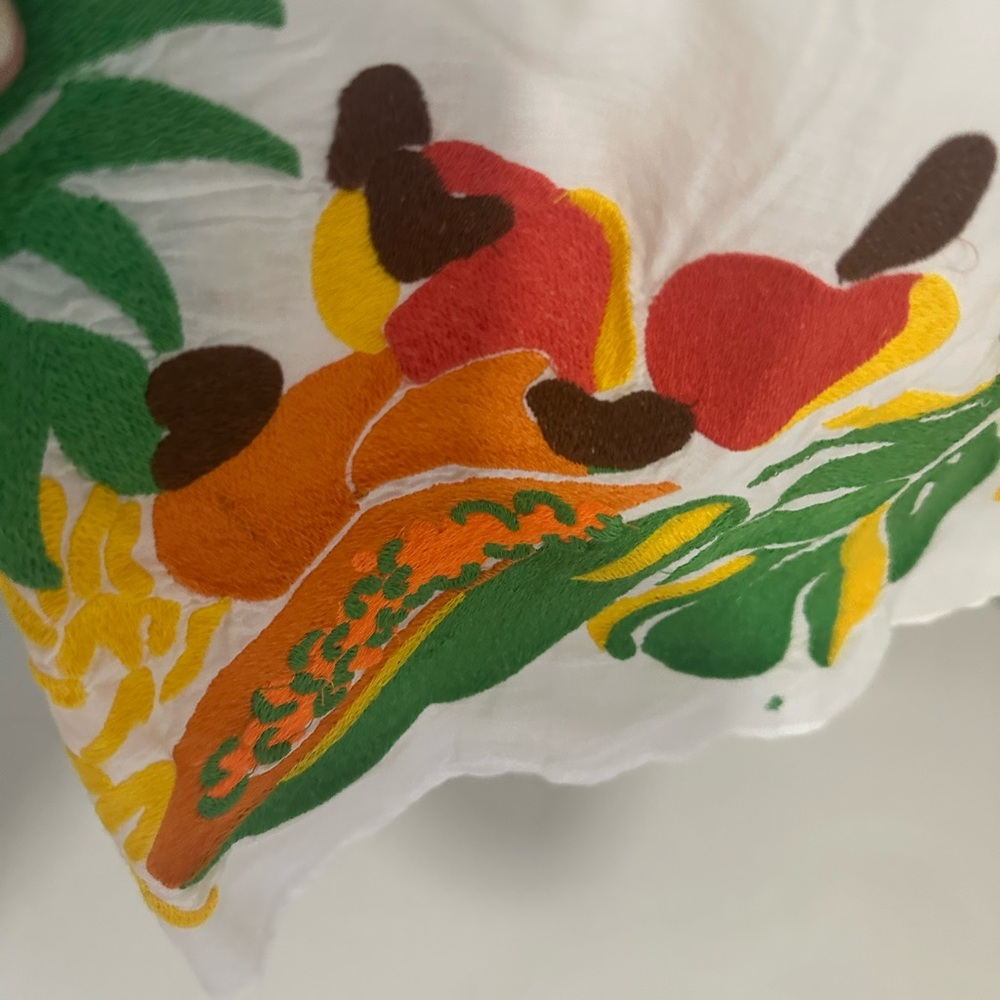FARM Rio White Skirt with Colorful Tag - Picture 6 of 6